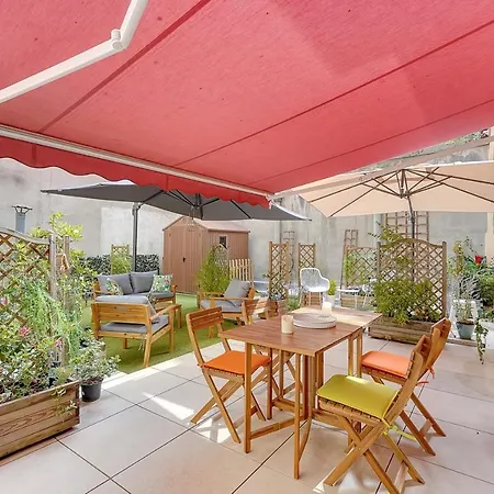 Sublime 87 M With Large Terrace Carmesesquirol Daire Toulouse